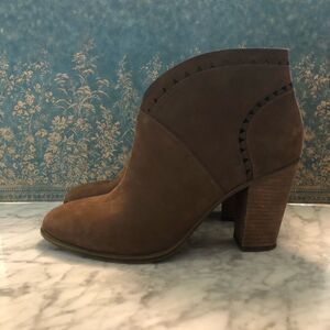Vince Camuto Fritan Suede Ankle Boots
